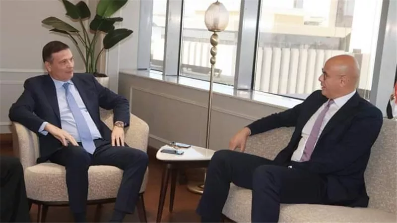 وزير الزراعة يبحث مع مسئولي شركة بيبسيكو العالمية زيادة حجم استثماراتها في مصر 