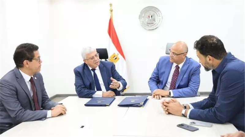 وزير التعليم العالي يشهد توقيع بروتوكول تعاون مشترك بين جامعة بنها ومحافظة القليوبية ومستشفى الناس