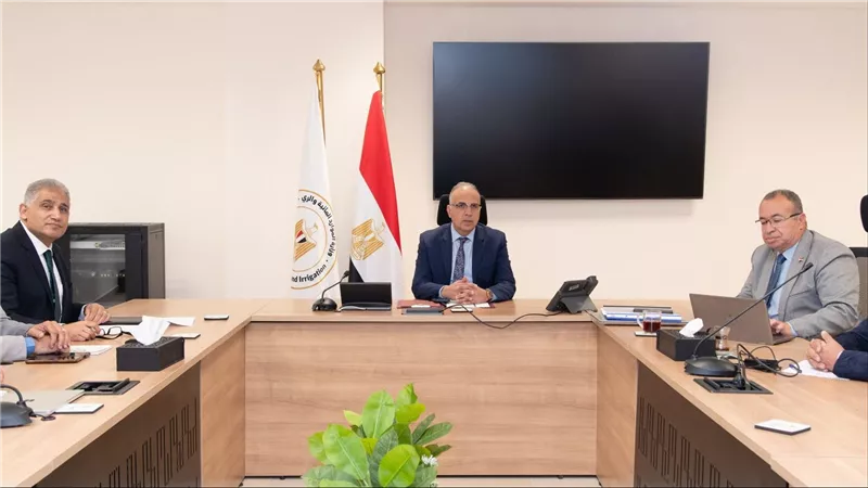 سويلم يتابع عددا من الدراسات البحثية التى يتم تنفيذها بمعهد بحوث إدارة المياه