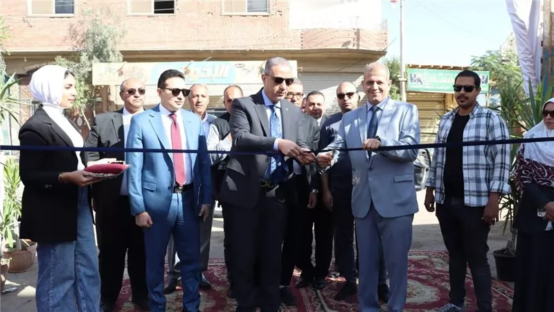 بتكلفة 36 مليون جنيه.. محافظ الفيوم يفتتح محطة صرف صحي دفنو 