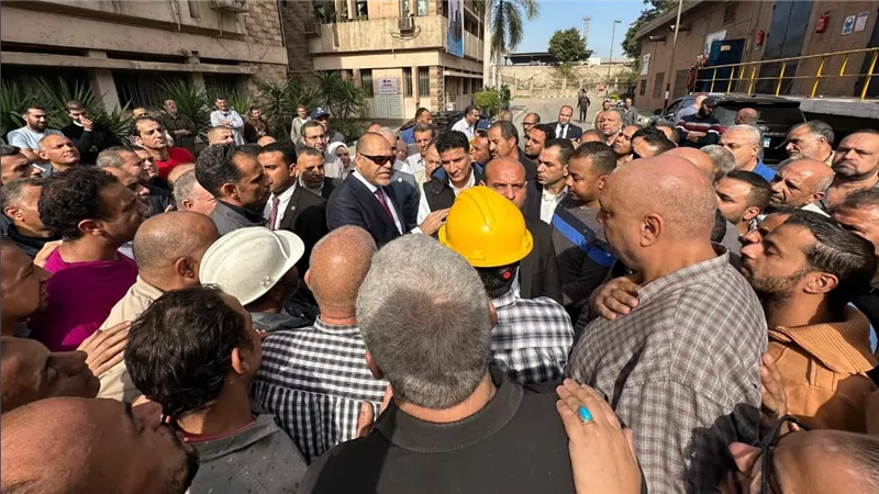 وزير العمل يزور شركة النصر للمسبوكات 