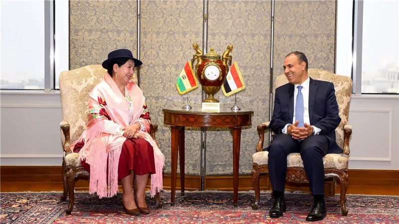 وزير الخارجية والهجرة يعقد جولة مشاورات سياسية مع نظيرته البوليفية