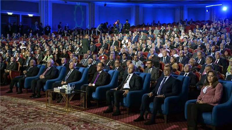الشربيني: دعم كامل لتوطين مختلف الصناعات المتعلقة بقطاع مرافق مياه الشرب والصرف الصحى