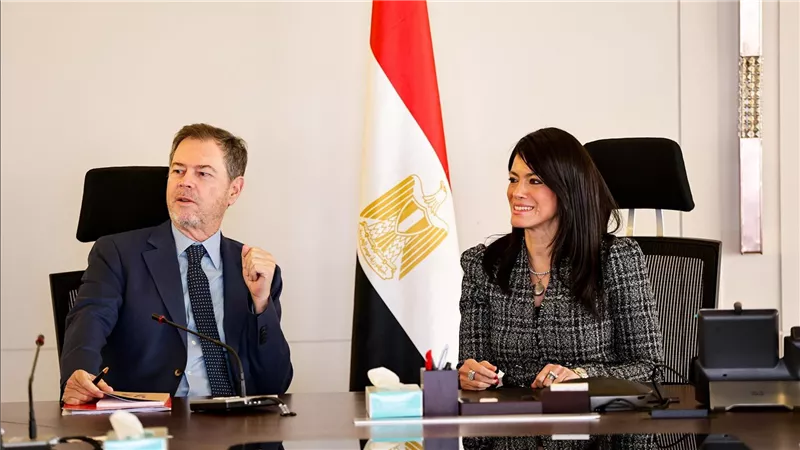 المشاط تلتقي سفير مملكة إسبانيا بمصر وتوقع منحتين لدعم جهود التنمية في مجال معالجة المياه وخلق فرص عمل للشباب