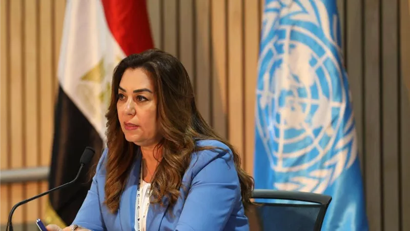 وزيرة التنمية المحلية تستعرض تقريراً حول مجالات التعاون المشترك بين الوزارة وبرنامج الأغذية العالمي على أرض المحافظات
