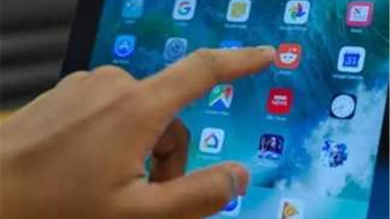 التعهد بتسديد ثمنه..شاهد صورة إقرار استلام تابلت أولى ثانوي