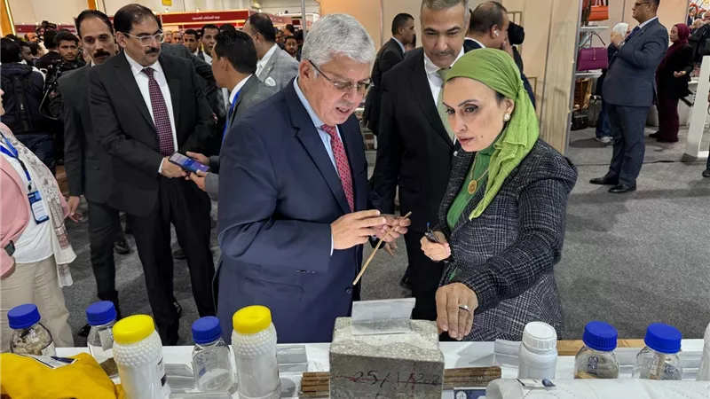 وزير التعليم العالي يشارك في فعاليات ملتقى الصناعة برعاية رئيس الجمهورية وحضور رئيس الوزراء