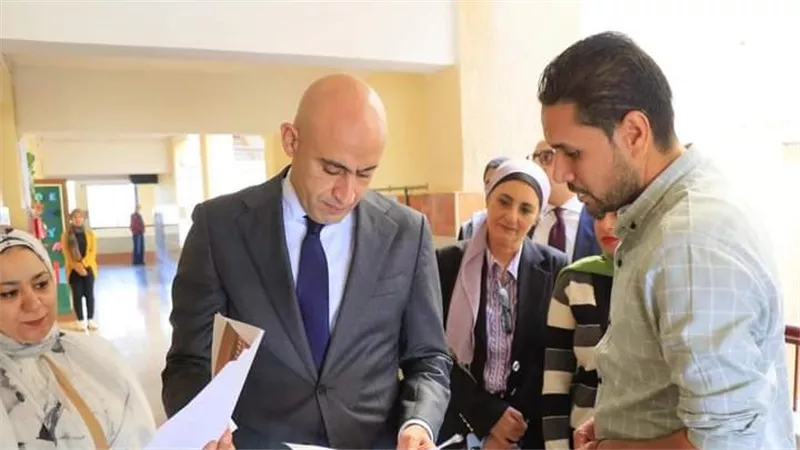 وزير التربية والتعليم يتفقد المدرسة المصرية اليابانية بالشروق لمتابعة المنظومة التعليمية بها