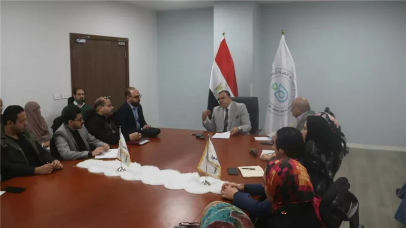 الرعاية الصحية بالسويس تعقد إجتماعها اليومي لمتابعة سير منظومة التأمين الصحى الشامل