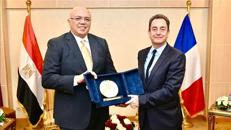 النايل سات تحتفل بمرور 25 عاماً على شراكتها مع الشركات الفرنسية