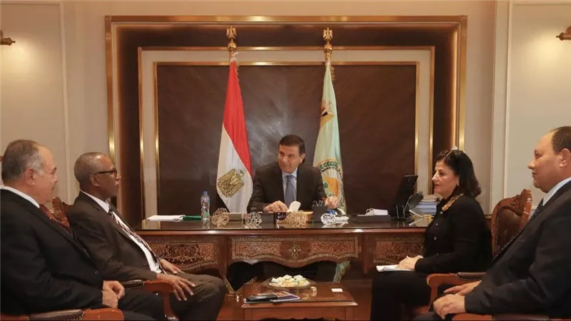 وزير الزراعة يستقبل المدير الاقليمي للايفاد لبحث المشروعات الزراعية المشتركة بين الوزارة والمنظمة الدولية