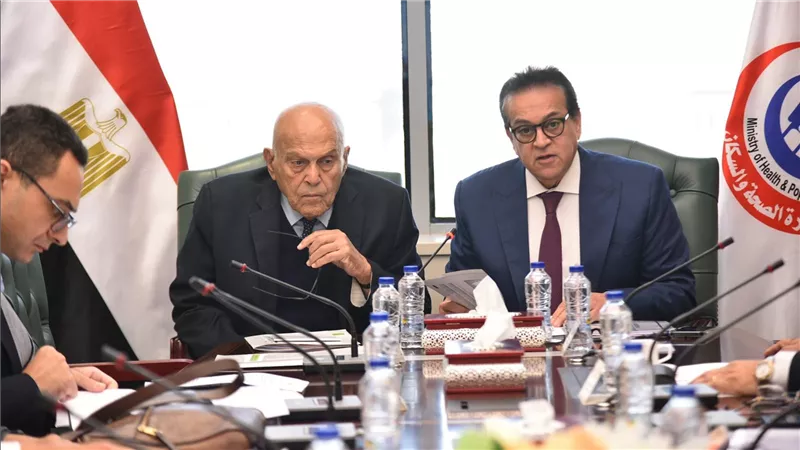 وزير الصحة يترأس اجتماع اللجنة العليا لزراعة الأعضاء ويؤكد على أهمية تطوير المنظومة والرعاية الصحية للمرضى
