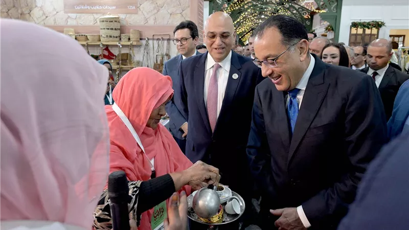 رئيس الوزراء يفتتح الدورة السادسة لمعرض 