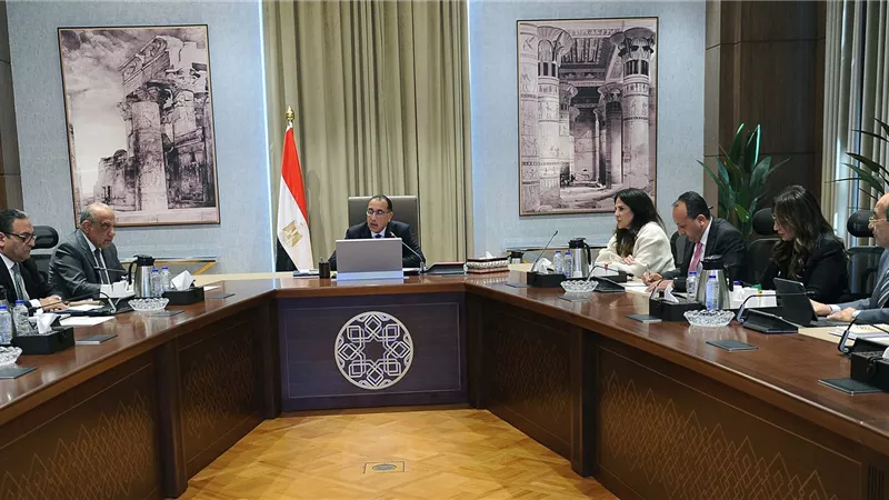 رئيس الوزراء يُتابع إجراءات طرح محطة جبل الزيت لتوليد الكهرباء من طاقة الرياح
