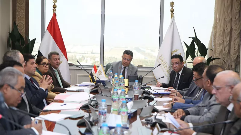 وزير التموين يترأس اجتماع اللجنة العليا للمطاحن لمتابعة انتظام العمل بمنظومة الطحن والاطمئنان على جودة الدقيق المدعم