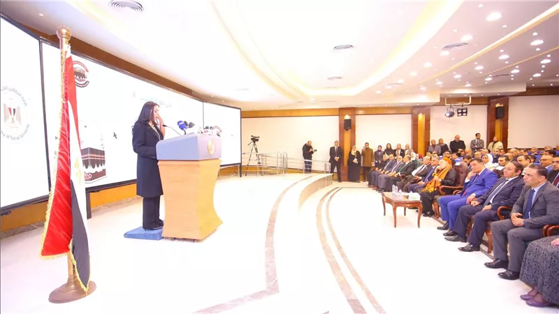 وزيرة التضامن الاجتماعي تشهد إجراء القرعة الإلكترونية لاختيار 12 ألف حاج من المتقدمين لحج الجمعيات الأهلية
