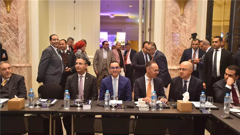 وزير الاستثمار والتجارة الخارجية يشارك في المؤتمر الثالث للصناعات الغذائية «غذاء مصر»