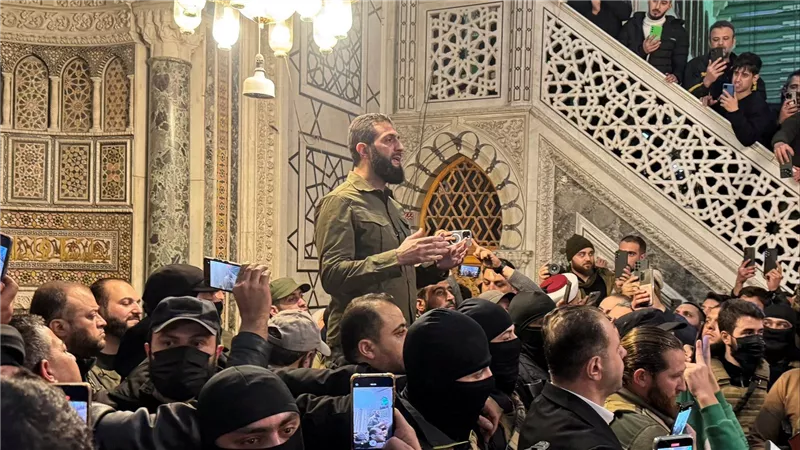 أحمد الشرع داعيا لرفع 