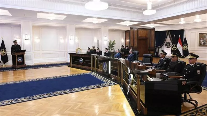 الرئيس السيسى يؤكد على تقديره للدور الجوهرى لجهاز الشرطة فى حماية البلاد