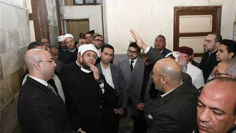وزير الأوقاف ومحافظ بني سويف يتفقدان أعمال الإحلال والتجديد بمسجد السيدة حورية –رضي الله عنها- بمدينة بني سويف