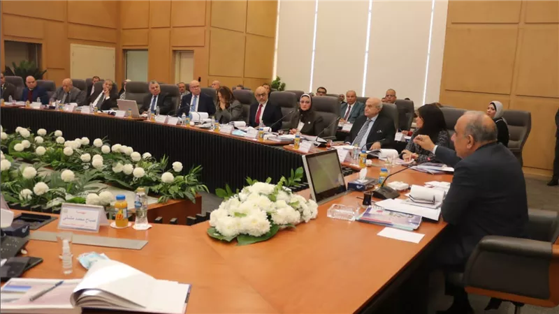 عصمت: إتاحة الكهرباء بجودة واستمرارية واستقرار ودعم وتطوير وتحديث شبكة نقل الكهرباء لاستيعاب القدرات المضافة من الطاقات المتجددة.