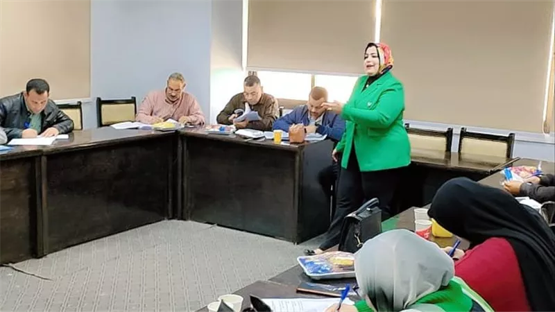 مياه الفيوم تنظم دورة تدريبية حول استراتيجيات التسويق 