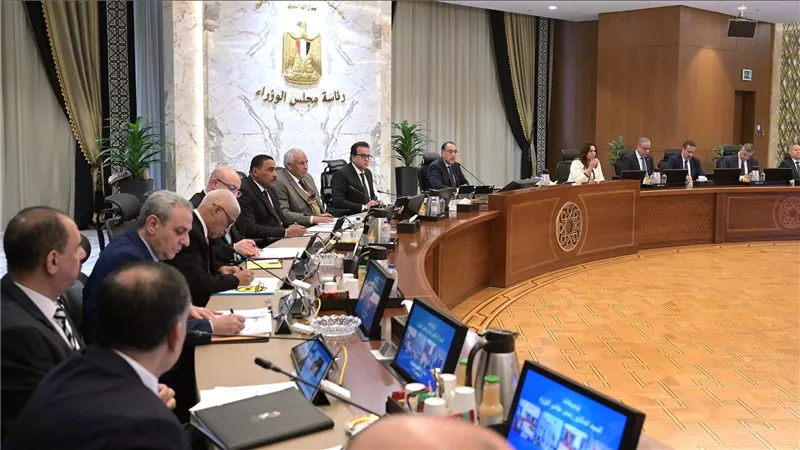 رئيس الوزراء يترأس الاجتماع الرابع لمجلس المحافظين
