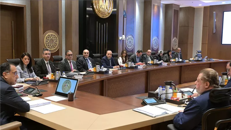 رئيس الوزراء يترأس اجتماع المجموعة الوزارية الاقتصادية