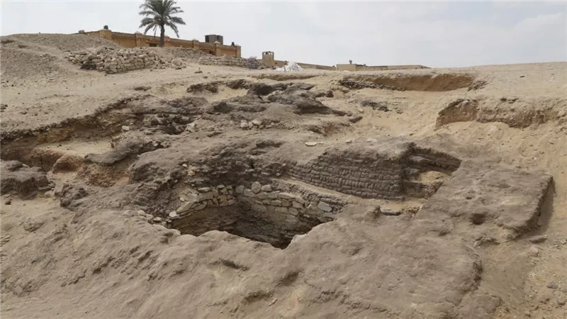 اكتشافات جديدة بسقارة.. مصاطب ومقابر من عصر الأسرات الثانية والثالثة والثامنة عشر 