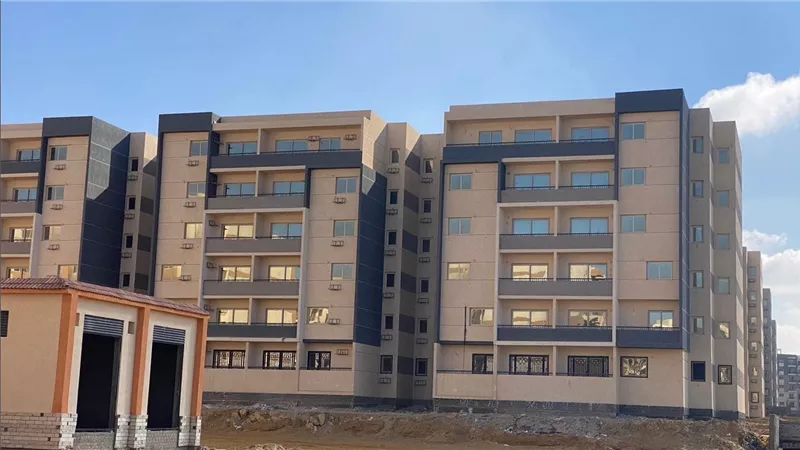 وزير الإسكان يتابع موقف المشروعات السكنية والمرافق والمحطات بمدينة القاهرة الجديدة