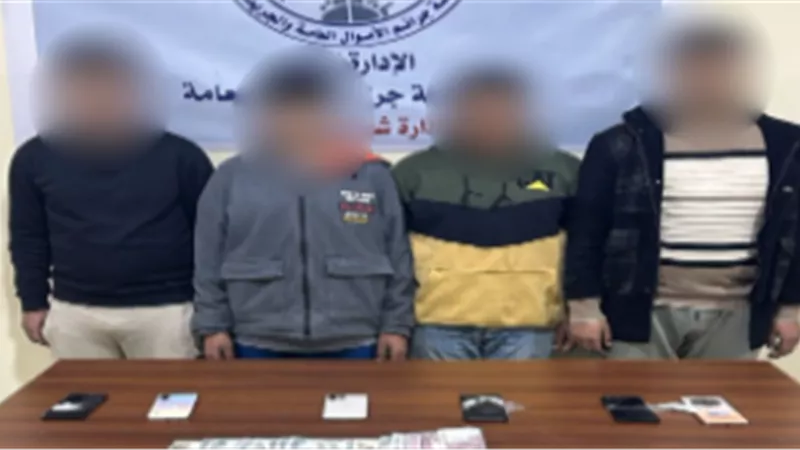 انتحلوا صفة موظفين بالبنوك للنصب على العملاء.. جريمة إلكترونية جديدة