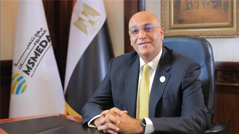 رحمي: نعمل علي التوسع في منافذ اقراض المشروعات متناهية الصغر وتوفيرها للمواطنين والشباب