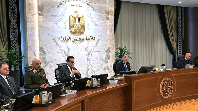 مجلس الوزراء يوافق على 20 مشروعا لأبراج تقوية شبكات المحمول فى 9 محافظات