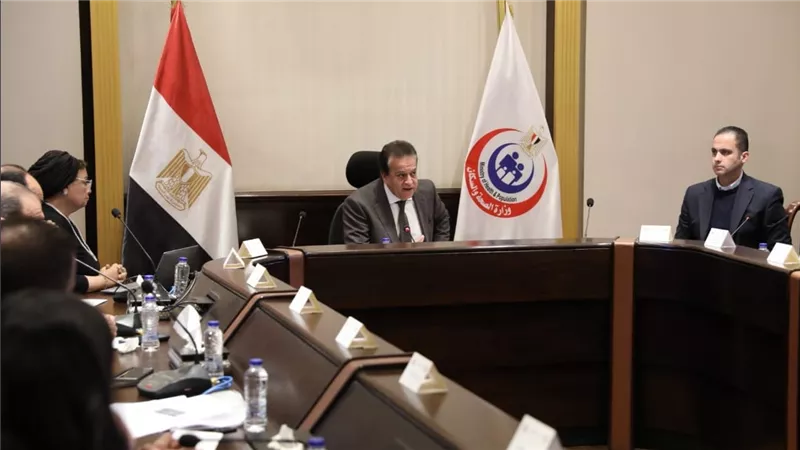 وزير الصحة يعقد اجتماعًا لوضع حلول عاجلة ومستدامة لزيادة القوى البشرية في تخصص طبيب الأسرة والرعاية 