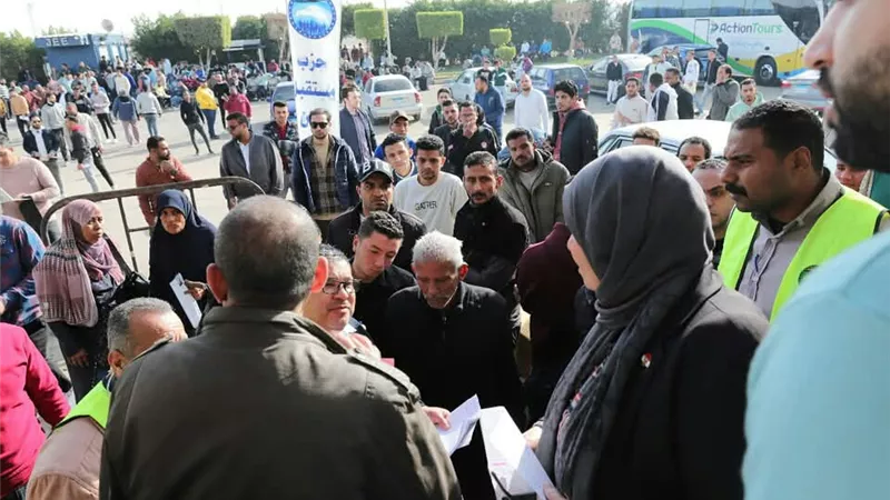 مستقبل وطن بالسويس  يوفر 300 فرصة عمل للشباب بالتعاون مع شركة 