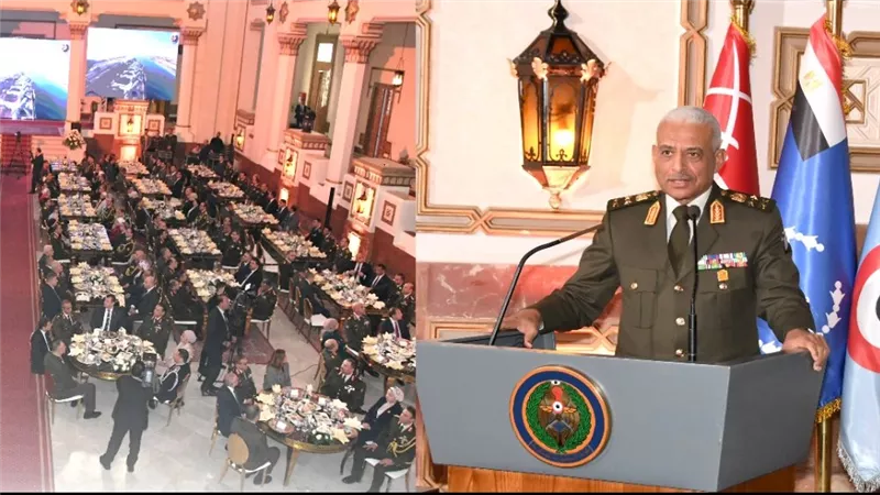 الفريق أول عبد المجيد صقر القائد العام للقوات المسلحة وزير الدفاع والإنتاج الحربى يشهد حفل تخرج دورة التمثيل الدبلوماسى العسكرى المصرى بالخارج
