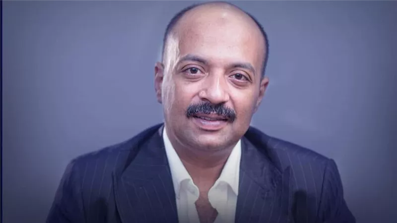 مخيمر رئيسا للجنة الاستشارية للازمات بحزب حماه الوطن بالمركزية