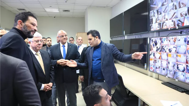 وزير التعليم العالي ومحافظ القليوبية في زيارة تفقدية لمصابي غزة بمستشفى الناس الخيري