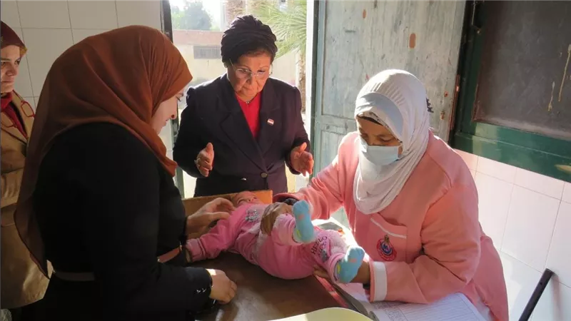 نائب وزير الصحة تتفقد وحدة طب أسرة سقارة بمحافظة الجيزة