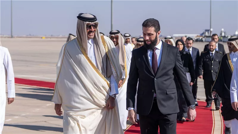 أمير قطر يصل إلى مطار دمشق في إطار زيارة رسمية إلى سوريا