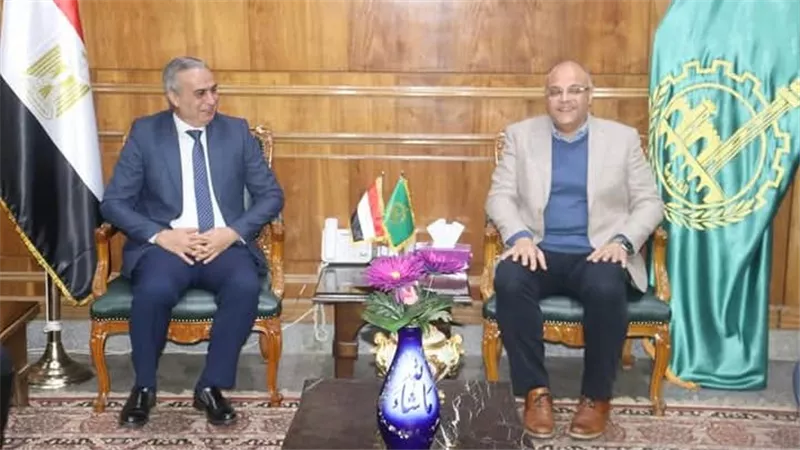 رئيس جهاز حماية المستهلك ومحافظ القليوبية  يبحثان آليات ضبط الأسواق وأسعار السلع  بالمحافظة 
