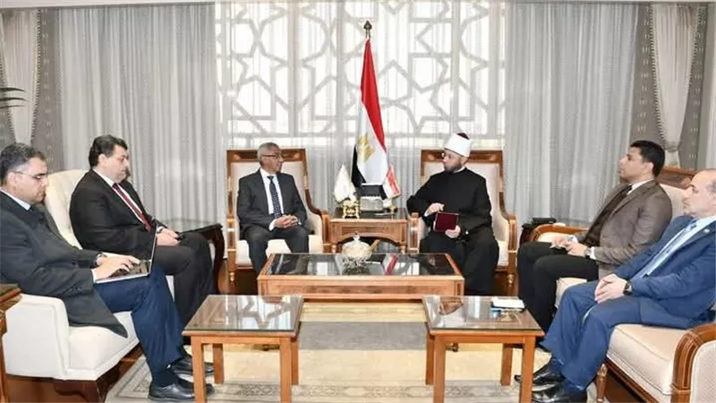 وزير الأوقاف يستقبل مساعد وزير الخارجية للعلاقات الثقافية