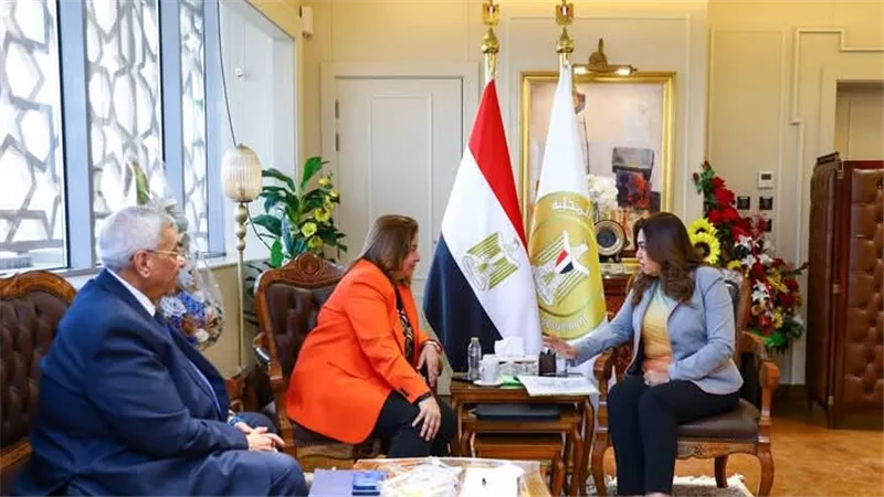 وزيرة التنمية المحلية تستقبل الرئيس التنفيذي لصندوق الإسكان الاجتماعي