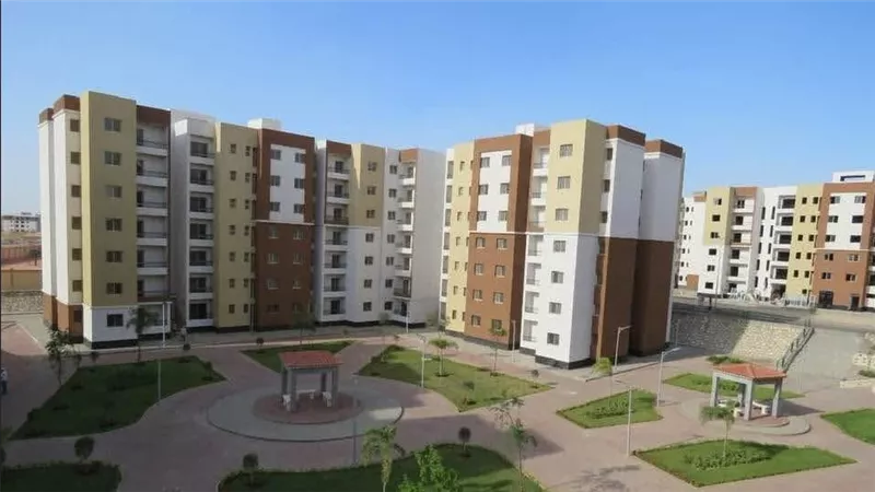 وزير الإسكان يُعلن موعد إجراء القرعة العلنية بين المتقدمين على الوحدات السكنية والأراضي الصغيرة 