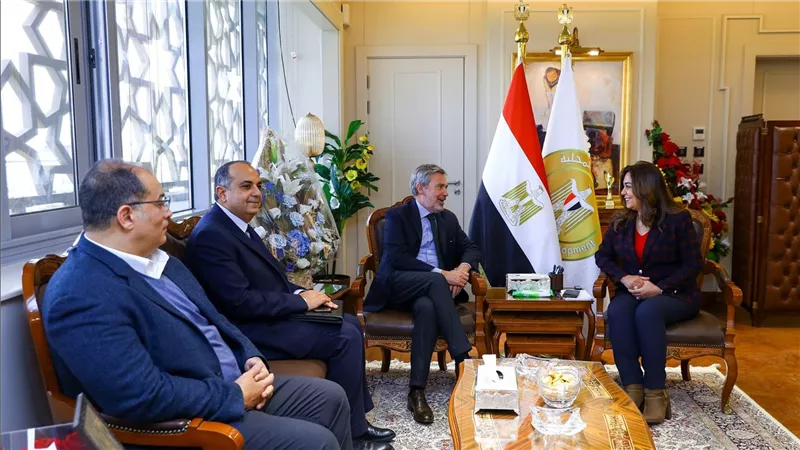 وزيرة التنمية المحلية تستقبل سفير إيطاليا بالقاهرة لبحث مجالات التعاون المشترك