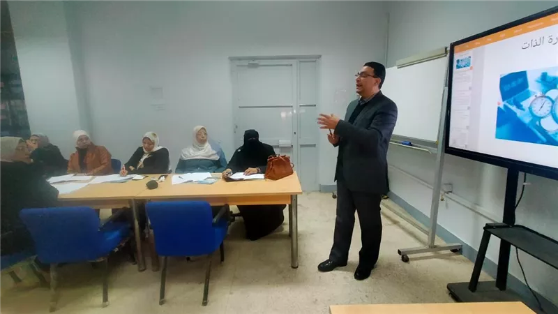 شركة مياه الفيوم تنظم دورة تدريبية في مهارات السكرتارية والتحول الرقمي للعاملين بقطاع الموارد البشرية