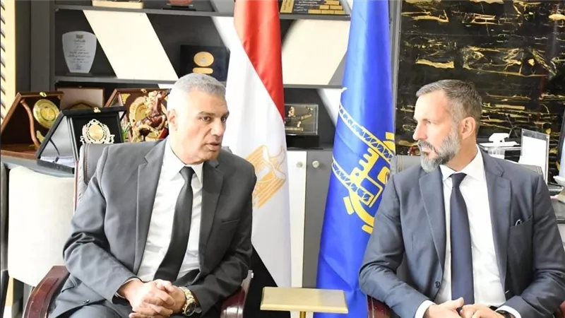 الأمير رحيم الحسينى يقدم شكره للرئيس السيسى والحكومة لإخراج مراسم الجنازة والدفن فى أسرع وقت للأمير الراحل كريم أغاخان