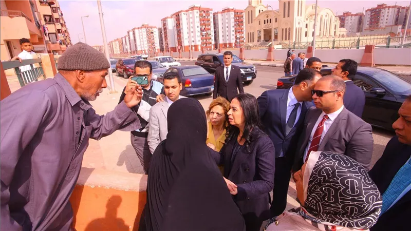 وزيرة التضامن تجري جولة مفاجئة لعدد من الوحدات الاجتماعية بالقاهرة