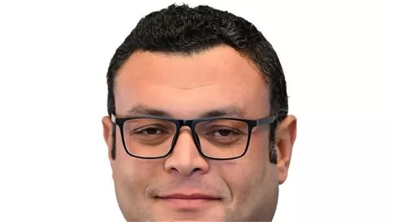 وزير الإسكان يصل تنزانيا لتفقد الأعمال فى سد 