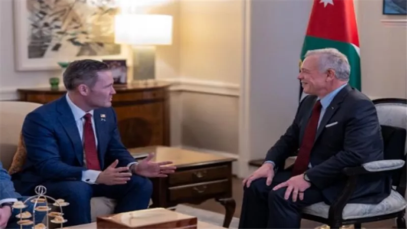 العاهل الأردني يؤكد على ضرورة تحقيق السلام العادل على أساس حل الدولتين